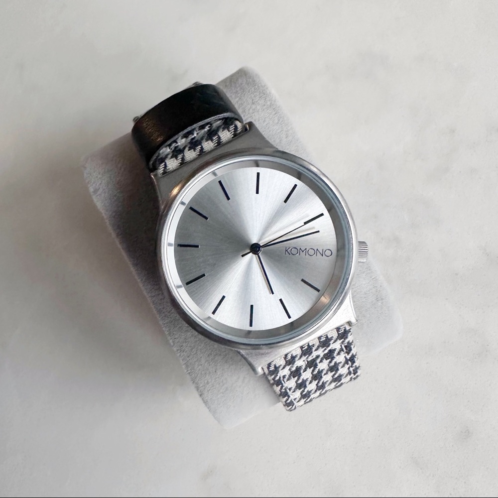 Komono watch BW houndstooth fabric + leather band